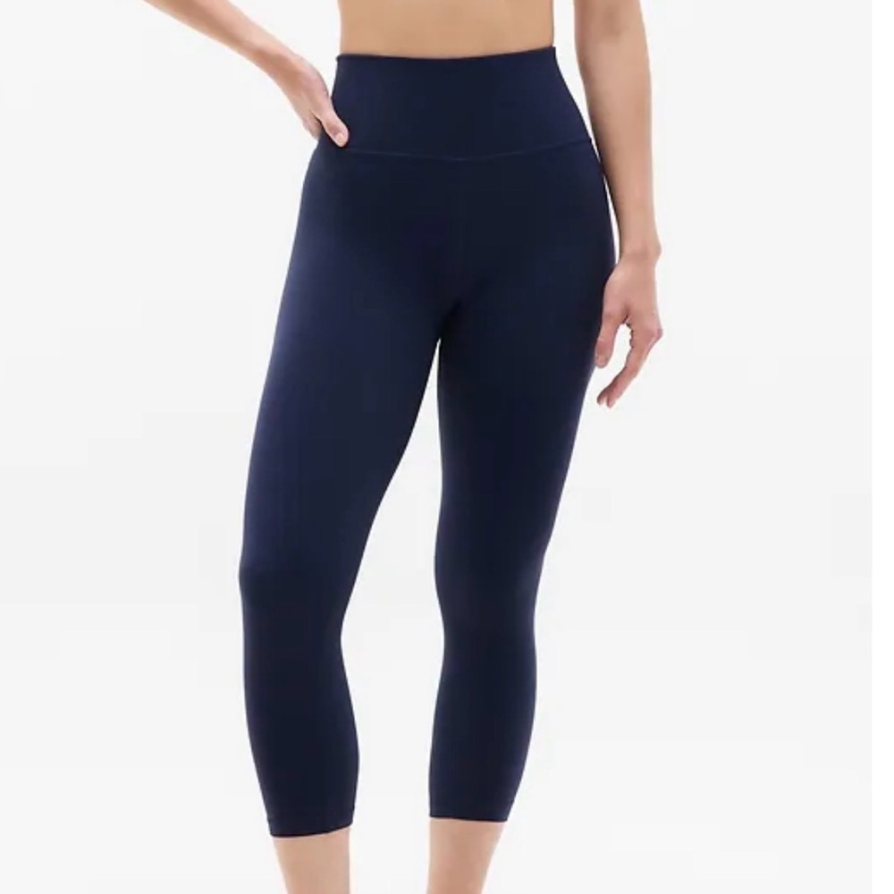 Athleta Elation Capri Navy Small High Rise Yoga Leggings Soft Stretch Pants